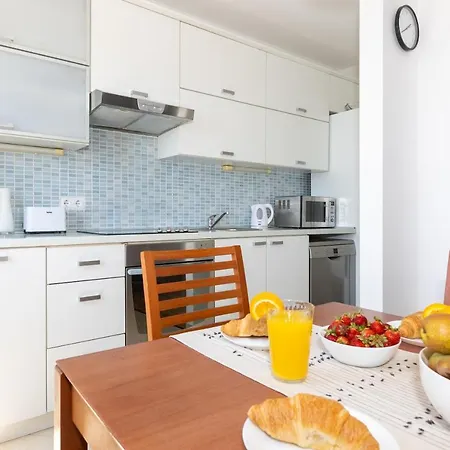 Sunspot - Beautiful View With Big Garden, Free Parking,