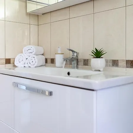 Apartment Sunspot - Beautiful View With Big Garden, Free Parking,