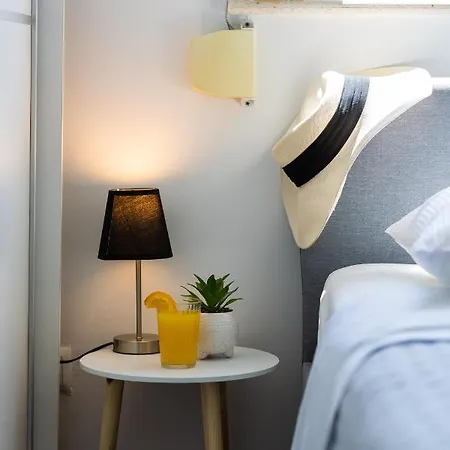 Sunspot - Beautiful View With Big Garden, Free Parking,